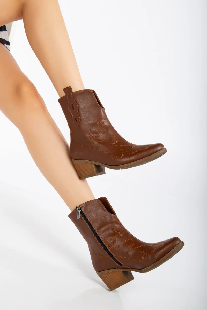 Wild Belle-Western Kovboy Kısa Bot – Şıklık ve Zarafeti Keşfedin - Görsel 15